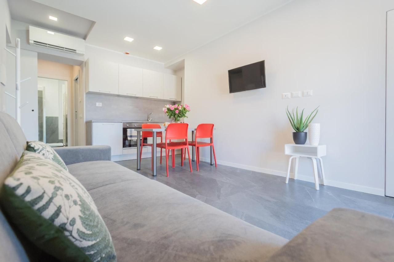 Sant'Agostino Apartments By Rent All Como Zewnętrze zdjęcie